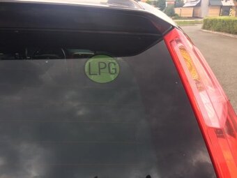 FIAT GRANDE PUNTO 1.4 - 4