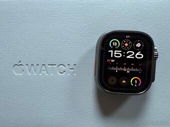 Apple Watch Ultra 2 - 4