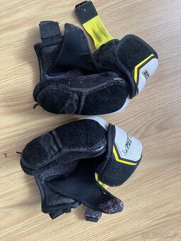 Prodám hokejové loketní chrániče Bauer Supreme - 4