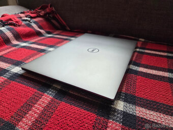 Dell Precision 5560 4K 32GB A2000 - 4