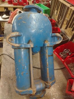 Lila 75, ruční pumpa - 4