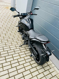 Yamaha MT-07 r.v.2021 najeto 12tis km nový model , snížený - 4