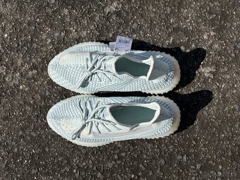 Yeezy Boost 350 V2 'Cloud White - 4