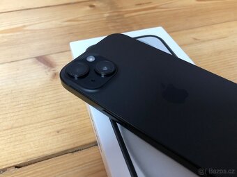 iPhone 15 128GB Black - 4