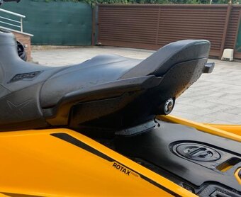 Sedačka pro spolujezdce ke skútru Sea-Doo RXP-X - 4