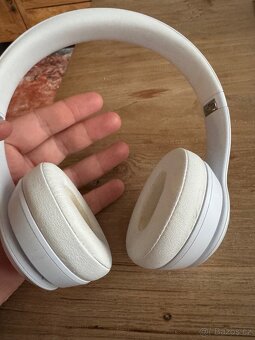 Beats by Dr.Dre Solo 2 bílá - 4