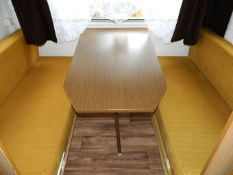 Karavan Wilk - 4