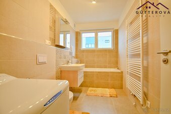 Pronájem bytu 1+kk, 36 m2 s balkónem a parkovacím stáním - H - 4