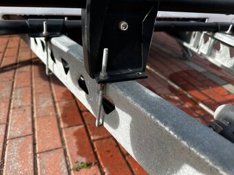 Thule Caravan Superb XT Schwartz - nosič na oj - 4