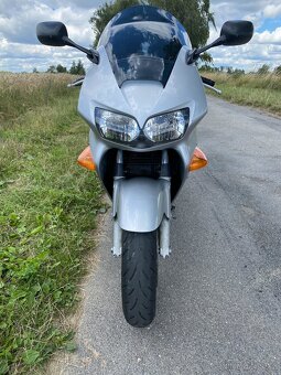 Honda VFR 800 Fi rok výroby 2001 - 4