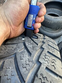2ks zimních pneu 235/65 R16C - Vredestein - 4