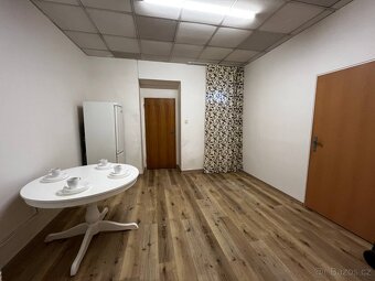 Pronájem — pokoj pro pár na Praha 3 - 4