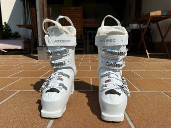 Atomic dámské lyžáky 24/24.5 - 4