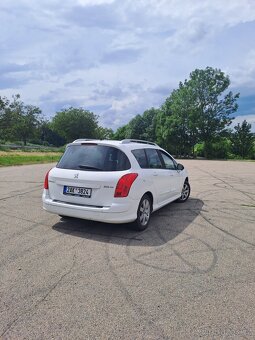 Peugeot 308 SW , rok 2011 , 1.6 benzin - 4