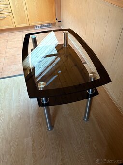 Skleněný konferenční stolek - 4