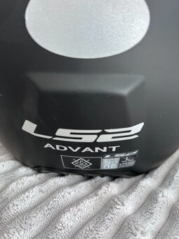 Překlápěcí helma LS2 Advant L SOLID Matt Black FF906 - 4