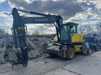 kolovy bagr volvo - 4