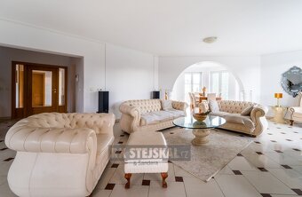 Prodej rodinného domu, 405 m2 (1735 m2) - České Budějovice - 4