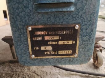 Olejový radiátor ER 008829 - Jihokov, pojízdný - 4