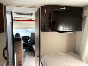 ADRIA SONIC SUPREME. SLEVA - 4