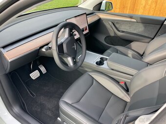 Tesla model Y Performance - 4