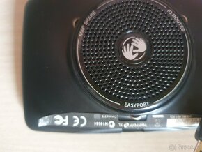 Prodám navigaci do auta zn. Tom Tom XL - 4