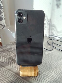 Prodám Apple 11 black 64 GB-pěkný stav - 4