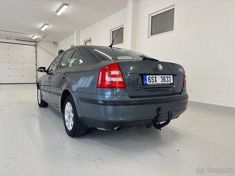 Škoda Octavia II 1.6 fsi 85 kw - 4