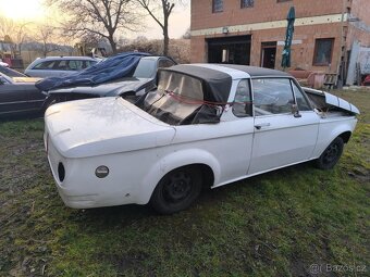 BMW 2002 - 4