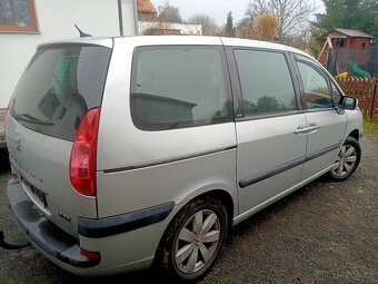 Prodám ND na Peugeot 807 2,2Hdi 94kw, 4HW, kód barvy EZR - 4