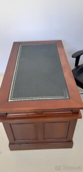 Psací stůl dřevěný - antik styl, délka 134,5 cm - 4