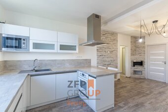 Prodej bytu 3+kk o rozloze 56 m2, ulice Václava Špály, Prost - 4
