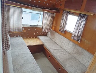 Obytný přívěs karavan chatka - 4