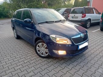 Škoda Fabia Combi 1.2 HTP, r. 11/2011, 1. Majitel - 4