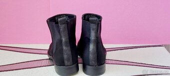 ČERNÉ KOTNÍKOVÉ BOTY-PŘECHODOVÉ-C&A-vel. 37 - 4