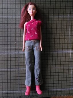 Panenka typu Barbie stříbrný oblek - 4