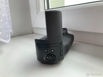 VPB-X-T2 Bateriový grip pro Fuji X-T2 - 4