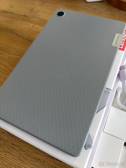 Tablet Lenovo M8 4th Gen - 4