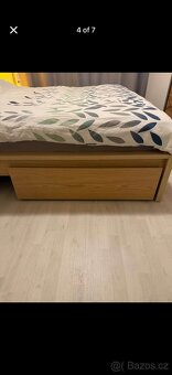 Krásná hnědá dřevěná postel s úložným prostorem – včetně mat - 4