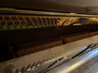 Daruji klavír za odvoz - 4