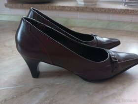 Dámské kožené lodičky Baťa, vel. 39 - 4