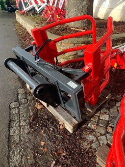 kleště na balíky MAXI pro manipulátory - 4