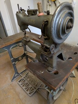 Průmyslové ramenné šicí stroje - 4