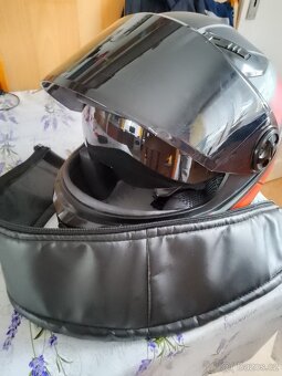 Helmu na motorku - 4