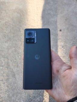 Prodám Motorola edge 30 ultra - 4