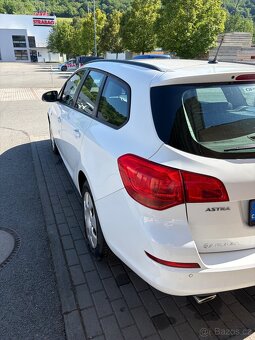 Opel Astra 2.0 CDTI automat - 4