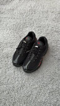 Nike Air Max 95 SP Undefeated Black - 4