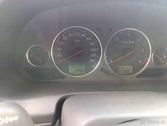 Volvo V40 1.9 D - 4