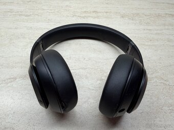 Beats Studio Pro Black - 4