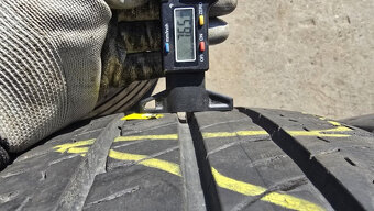 Letní pneu 235/65/16c Michelin - 4